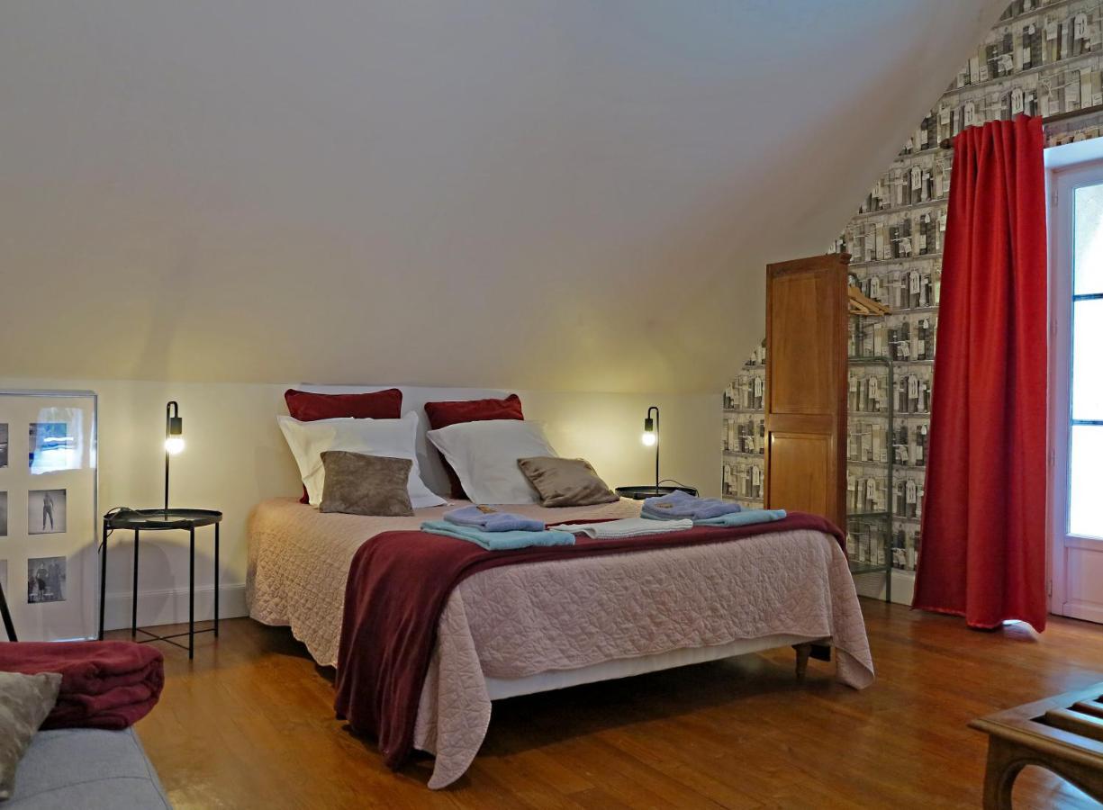 La Ferme De La Fosse Dionne Bed & Breakfast Tonnerre Exterior photo
